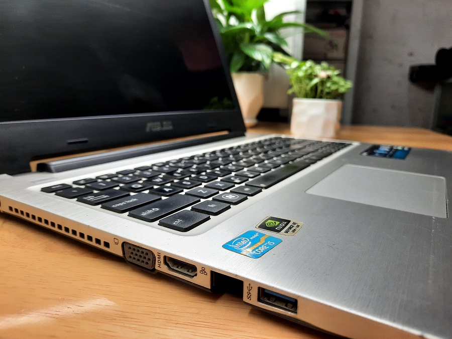 Laptop Asus K56C I5